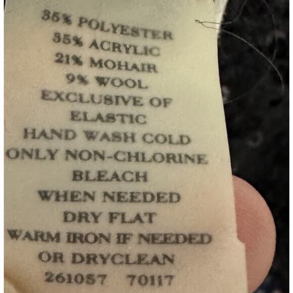 ANN TAYLOR Pullover Charcoal Black Fuzzy Sweater with Sequins Size Small - Picture 5 of 5